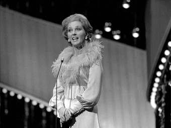 File:Katie boyle 1974.jpg