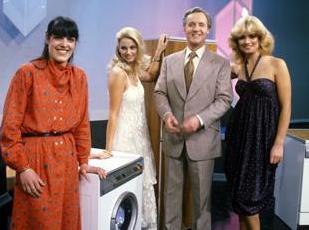 Image:Saleofthecentury_parsons_hostesses_washingmachine.jpg